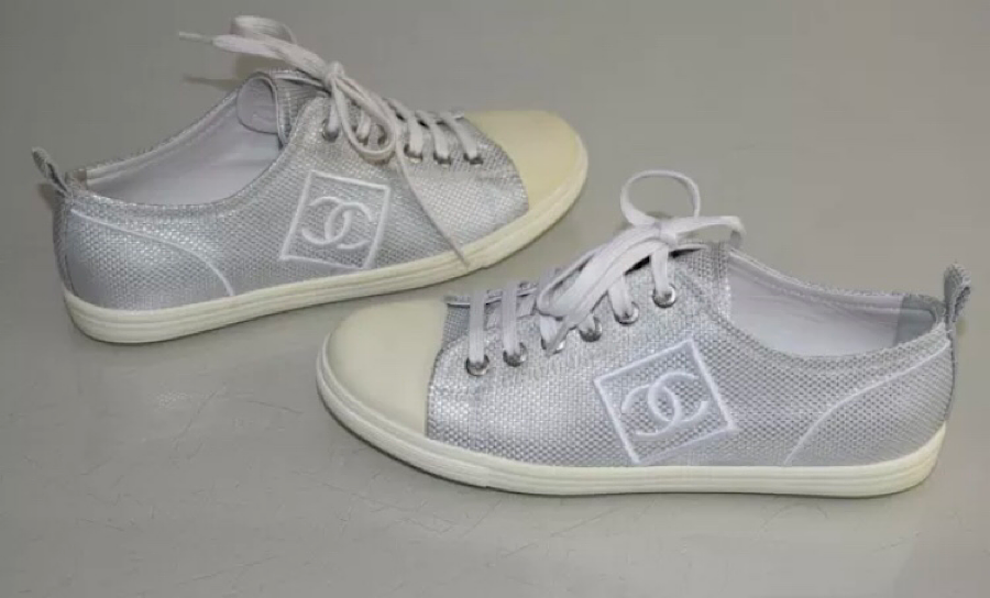 Chanel 10C, 2010 Cruise Resort Silver Metallic Canvas Woven CC Logo Tennis Shoes EU 41 US 10/11