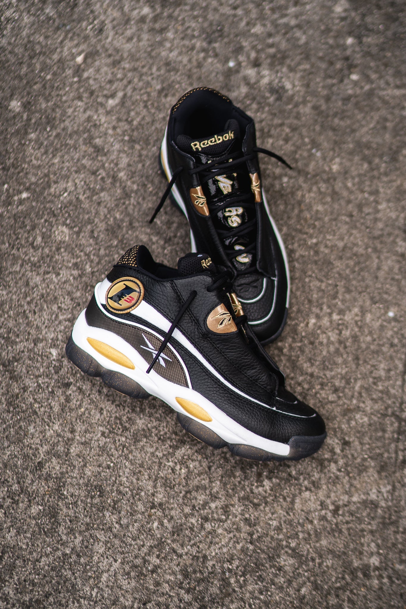 MEN'S REEBOK ANSWER 1 OG DMX BASKETBALL SHOES (Gold Medal)