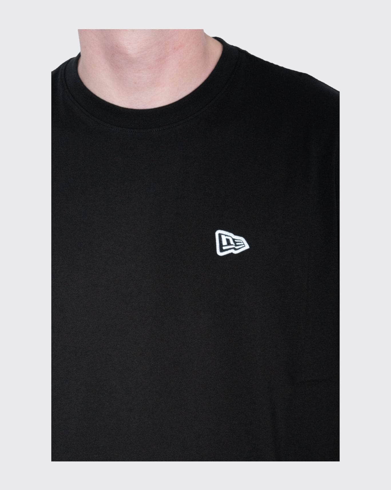 New era NE flag tee