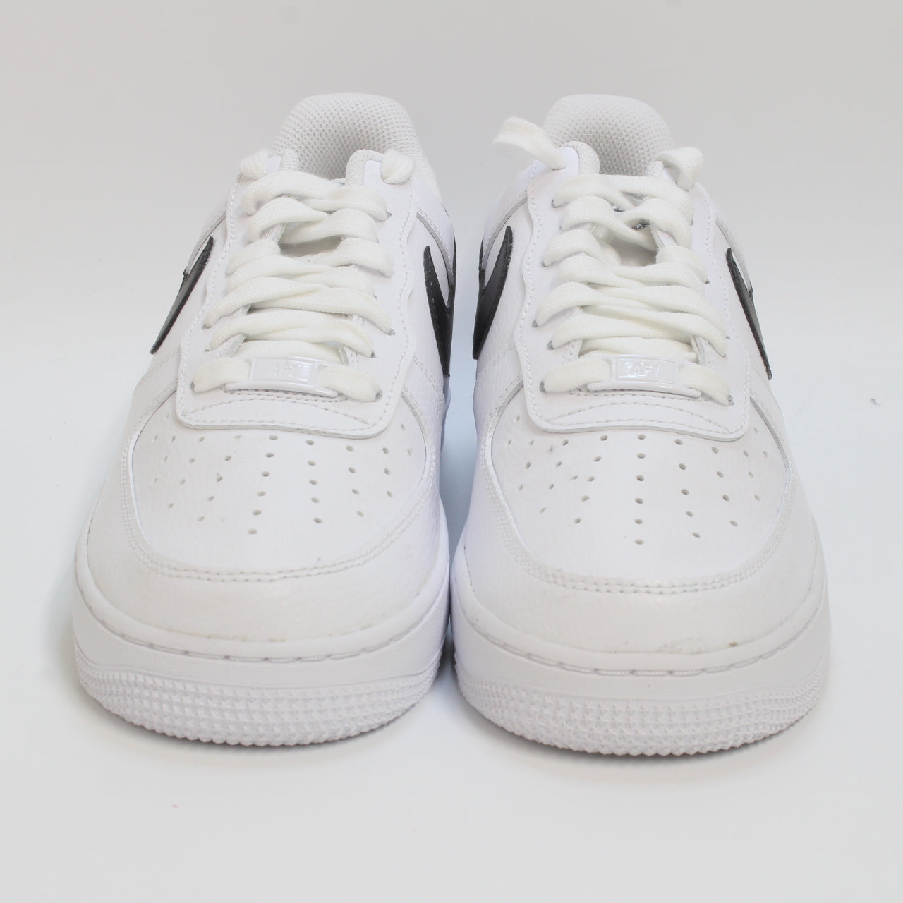 Nike Air Force 1 07 White Black White White Trainers