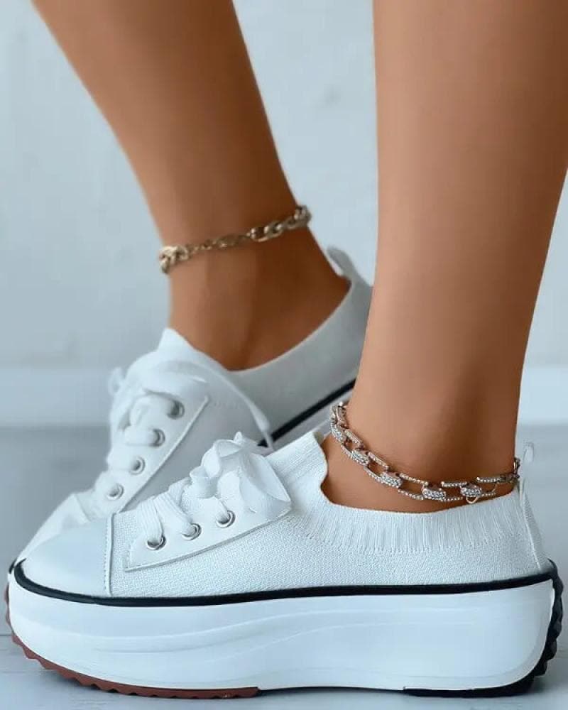 Solid Color Round Toe Platform Lace-up Sneakers