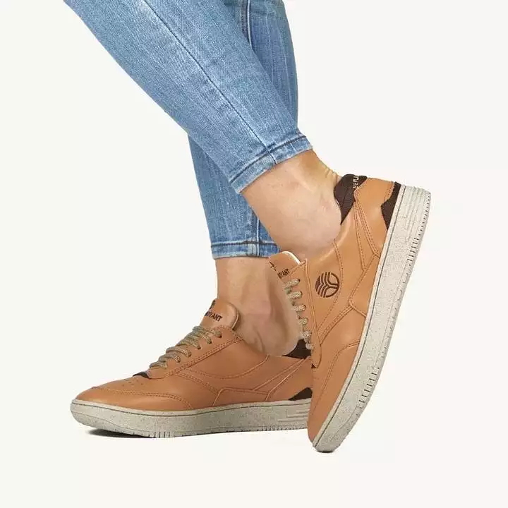 UX-68 Unisex Vegan Corn Leather Sneakers | Caramel